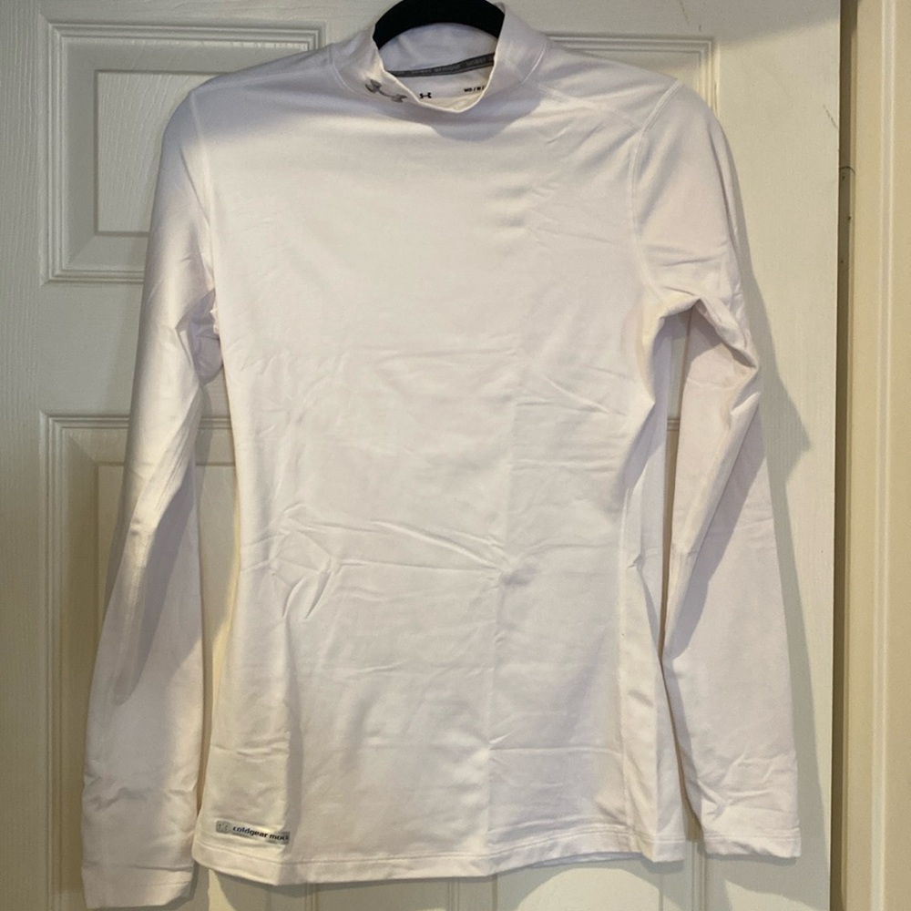 Under Armour cold gear top size M